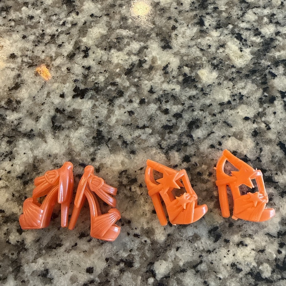 2 Pair VTG Barbie Doll Shoes Orange Stilettos Strappy Bows‎ & Stars